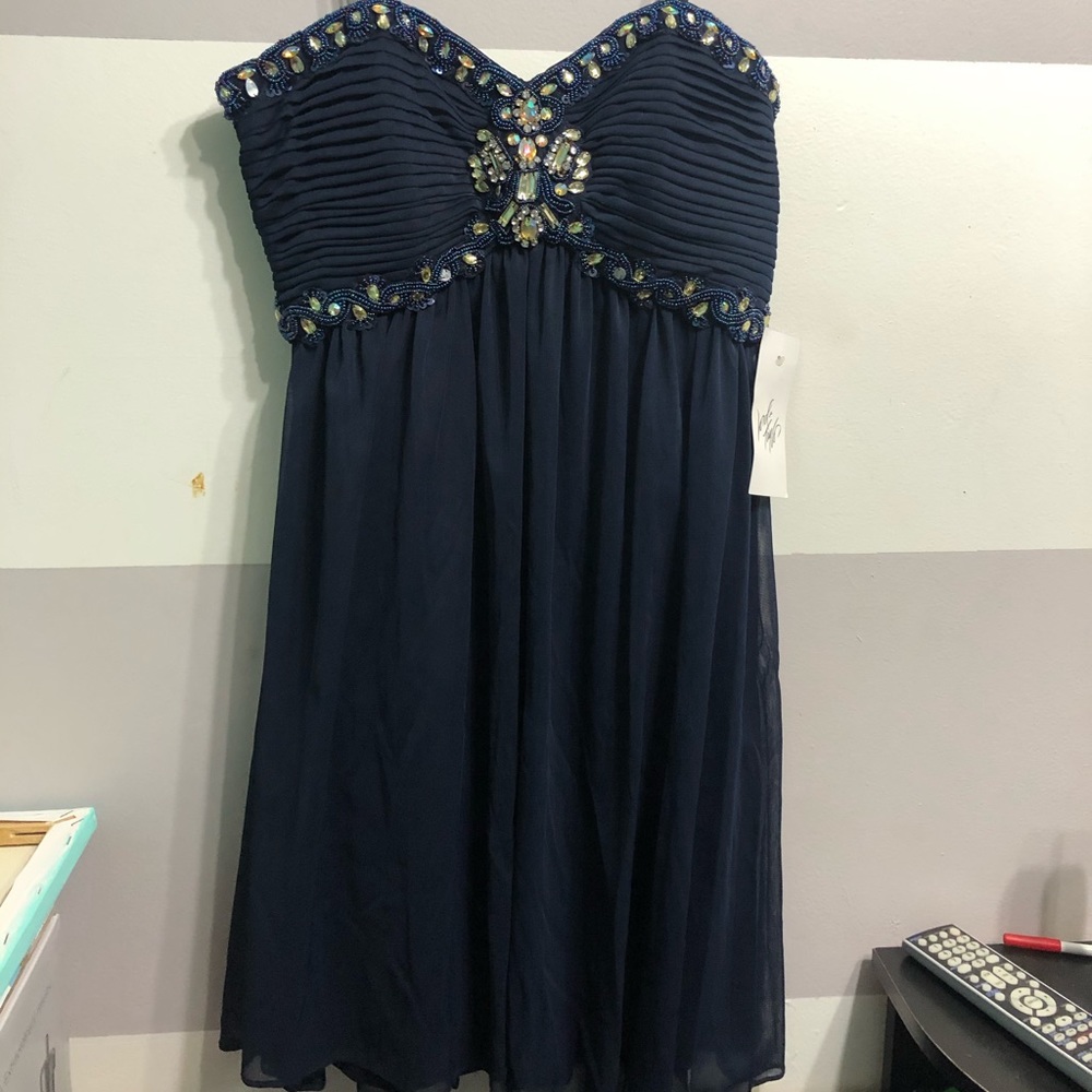 NAVY COCKTAIL / PROM DRESS SIZE 8